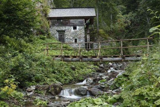 ホテル ガストホフ ツム レーウェン Sankt Jakob im Lesachtal エクステリア 写真